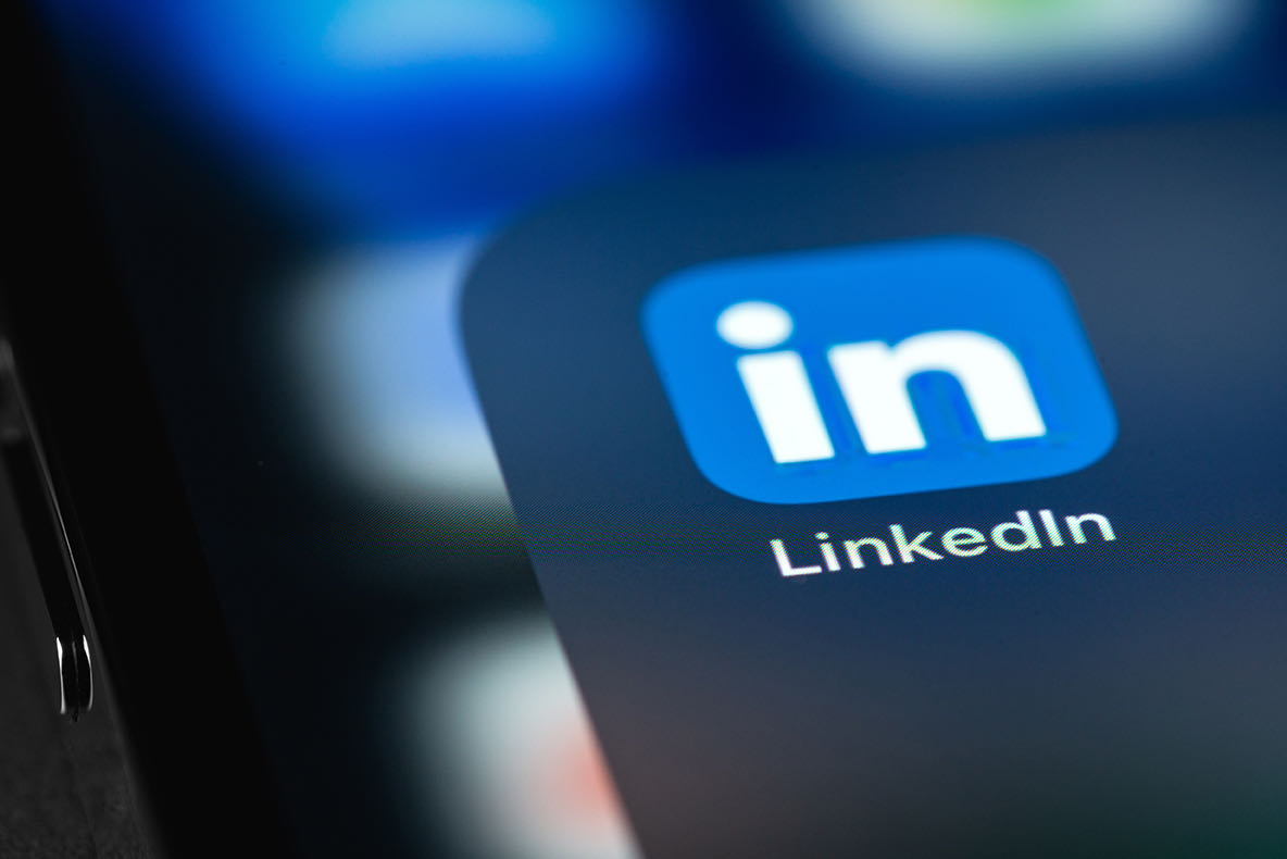 LinkedIn accused of scanning browser extensions without user consent
